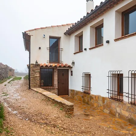 Masia El Nido Country house *
